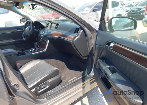 2008 Infiniti M35 z USA, uszkodzony, nr VIN JNKAY01EX8M605332